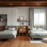 Quarto de casal com divisórias para filhos, decoração aconchegante.