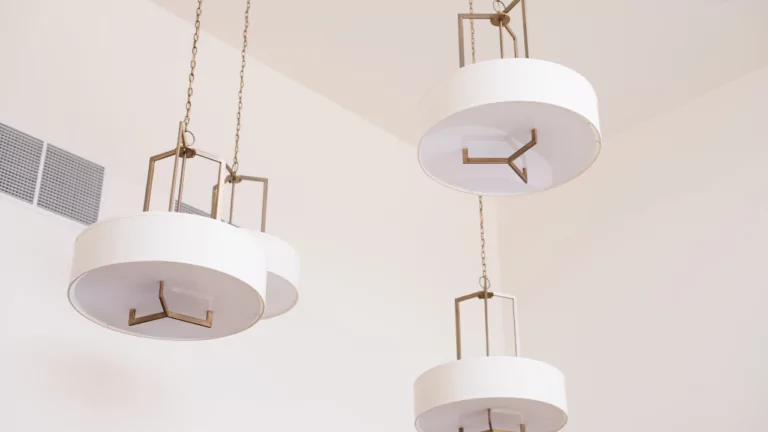 Como Escolher Luminárias Criativas para Sua Casa